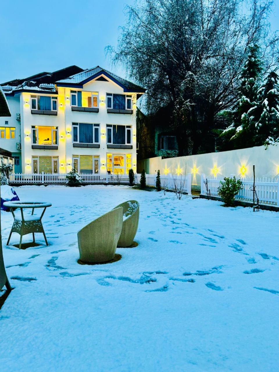 De Elaaf The Luxury Stay Srīnagar 外观 照片
