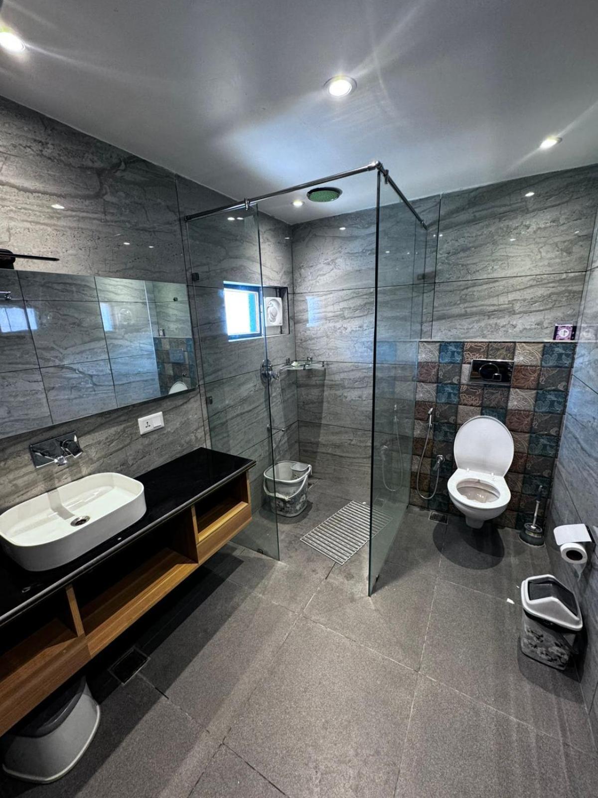 De Elaaf The Luxury Stay Srīnagar 外观 照片