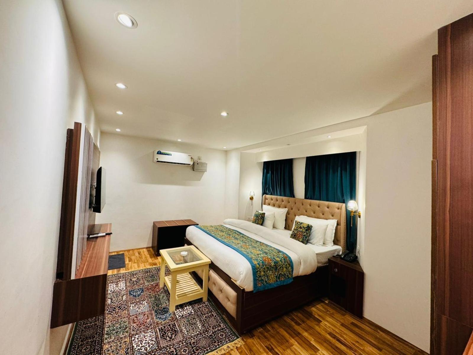 De Elaaf The Luxury Stay Srīnagar 外观 照片