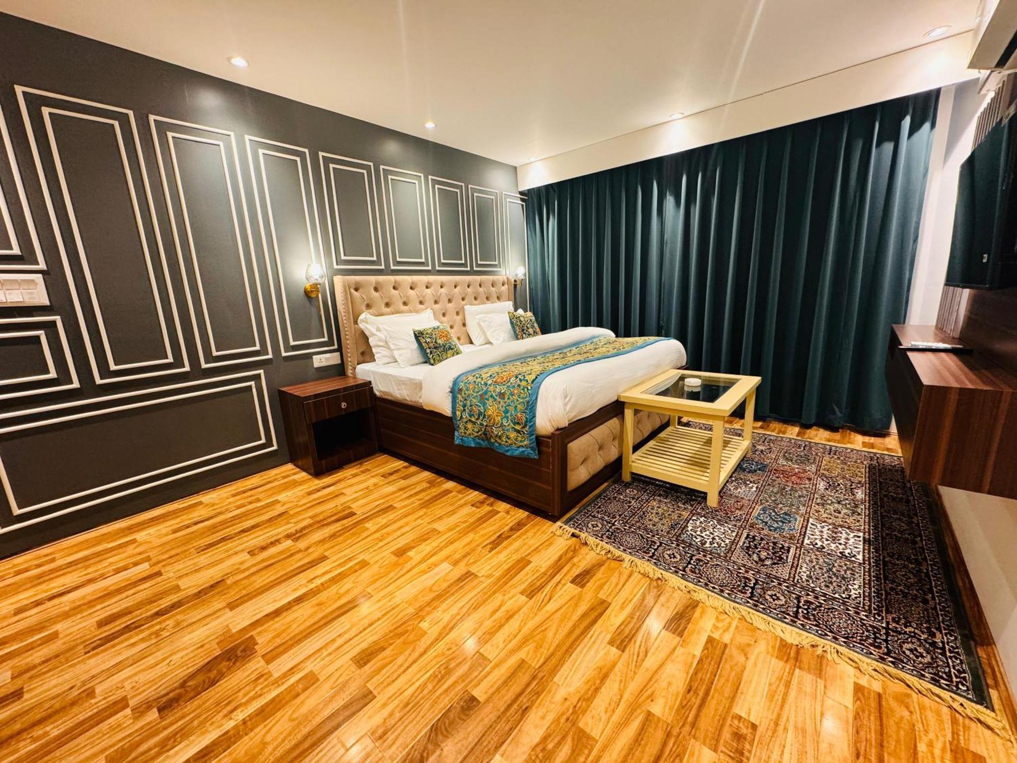 De Elaaf The Luxury Stay Srīnagar 外观 照片