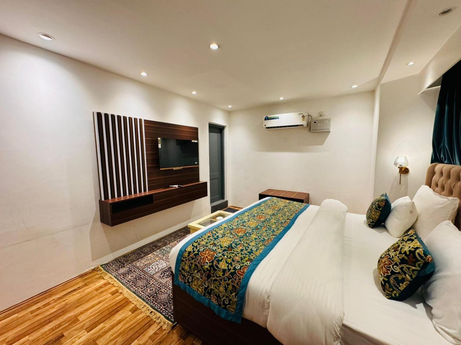 De Elaaf The Luxury Stay Srīnagar 外观 照片