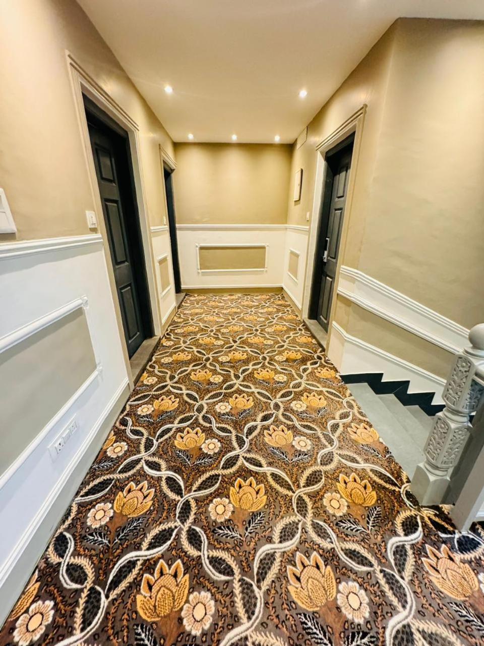 De Elaaf The Luxury Stay Srīnagar 外观 照片